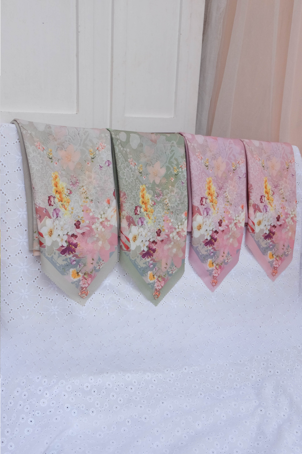 Leaf Rahma Scarf - AM31.2 AC31.2 HJ31.2 Maroon