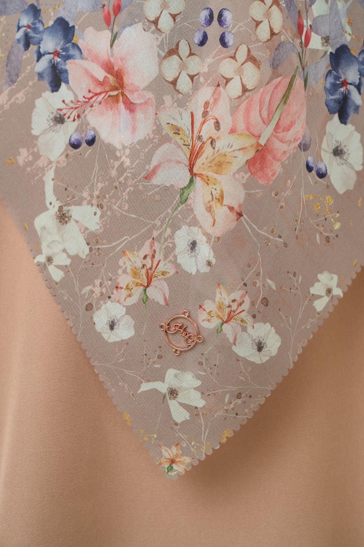 Leaf Mirea Scarf - LF29.5 LL29.5 LB29.5 Oat