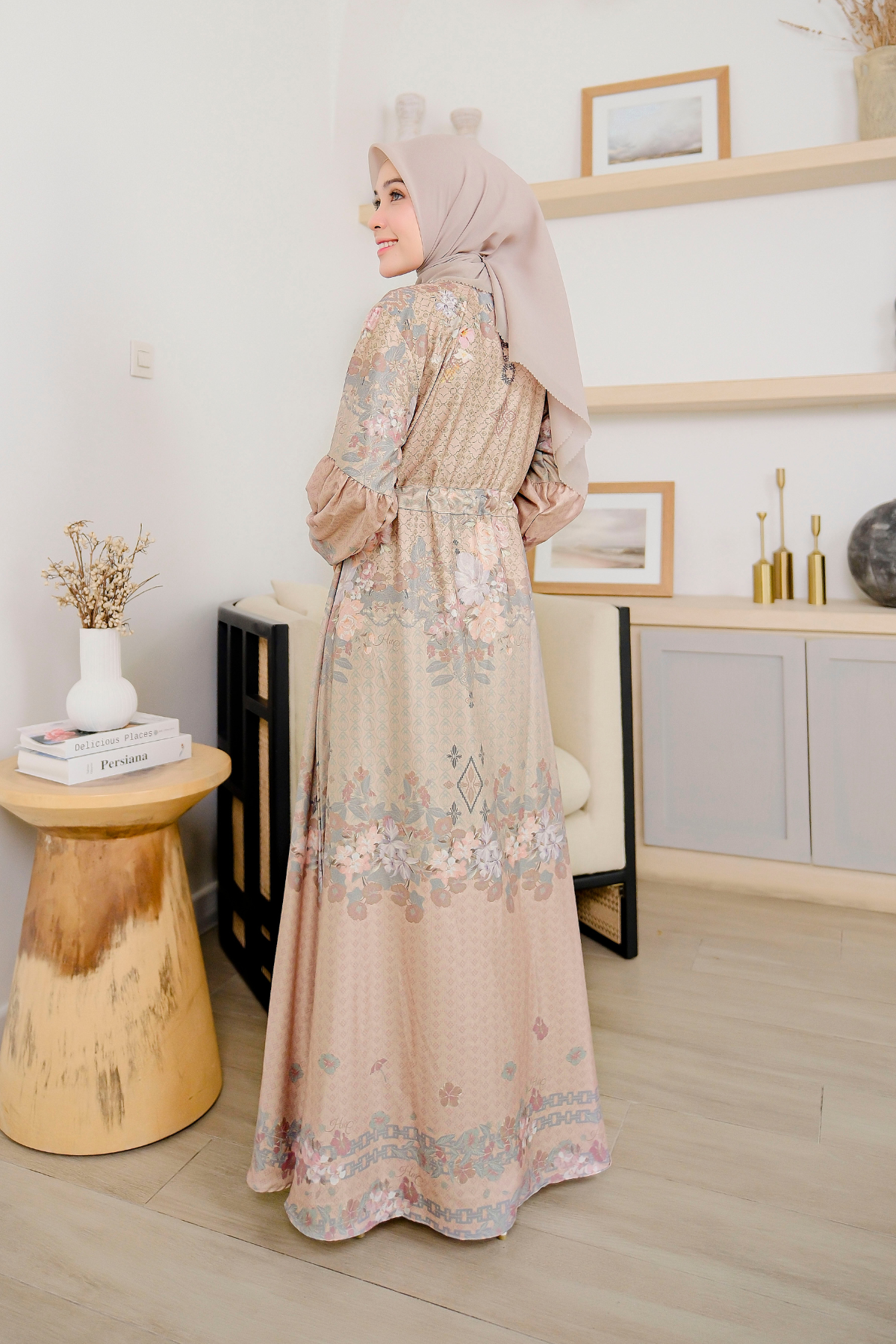 Chatara Dress - Mocca