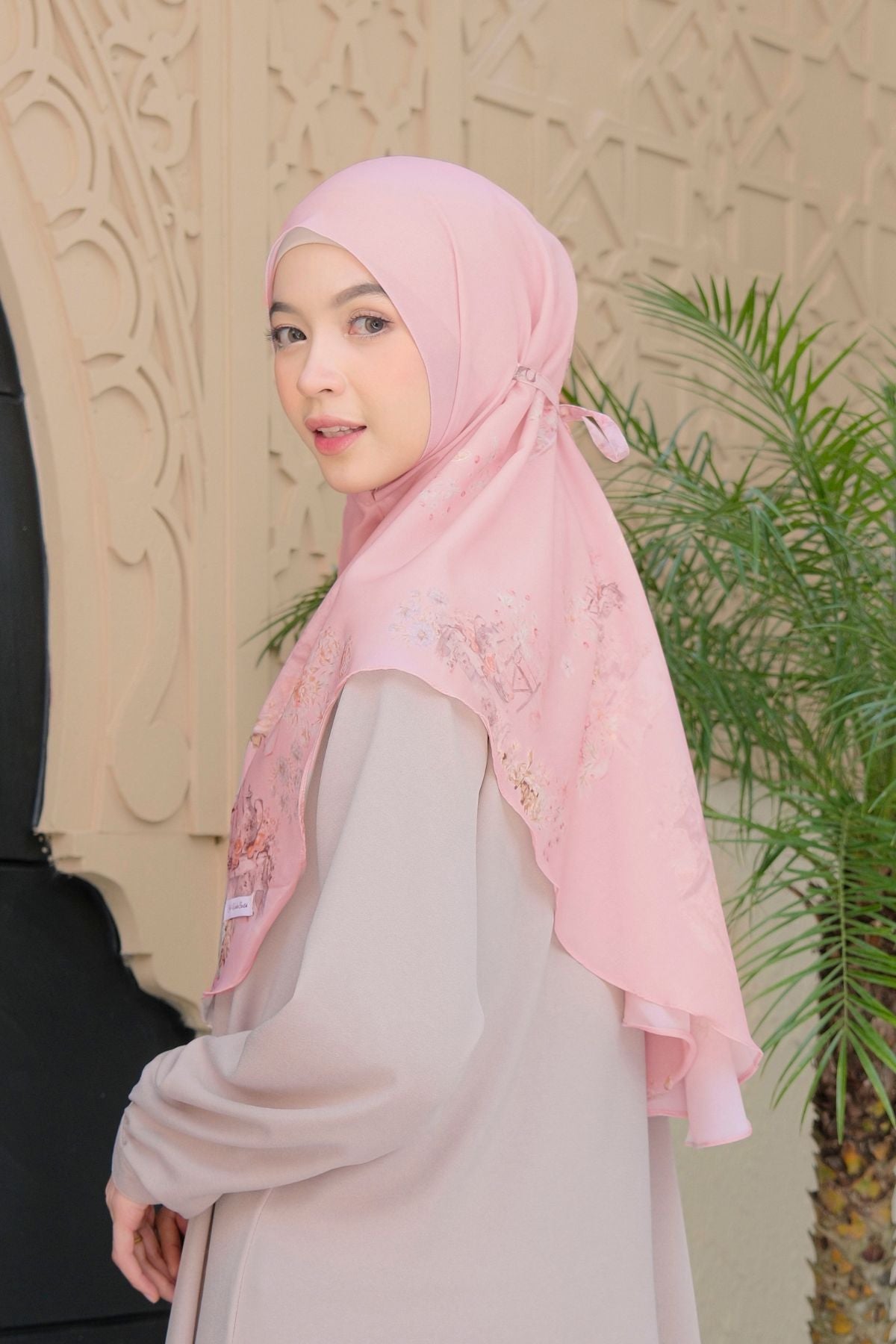 Hijab Instan Baiti Camellia - BC44.3 Flourishing Rose