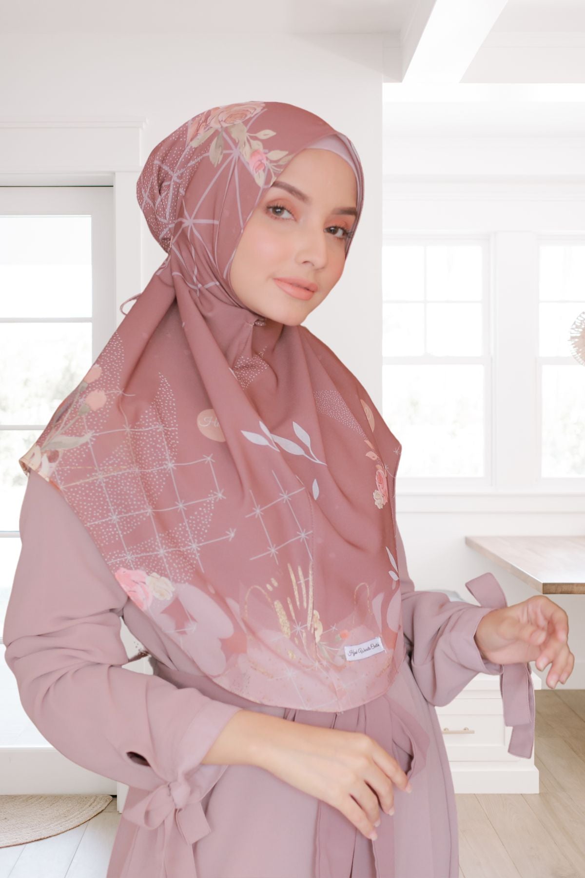 Rosalie - Instan Baiti - Mocca - BM45.21