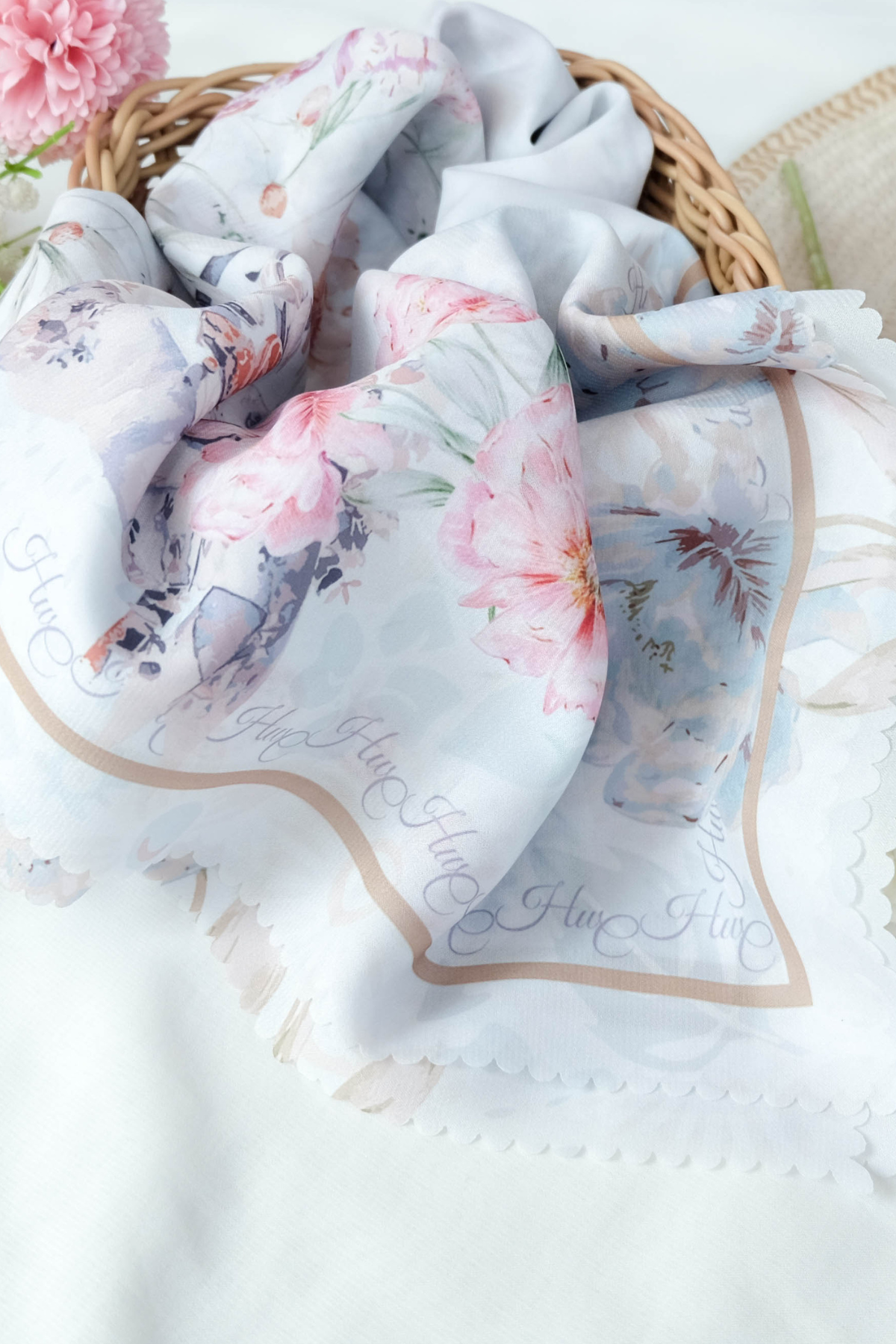 Camellia - Scarf Square Premium Polycotton XL | Good Morning White - CJ15.7