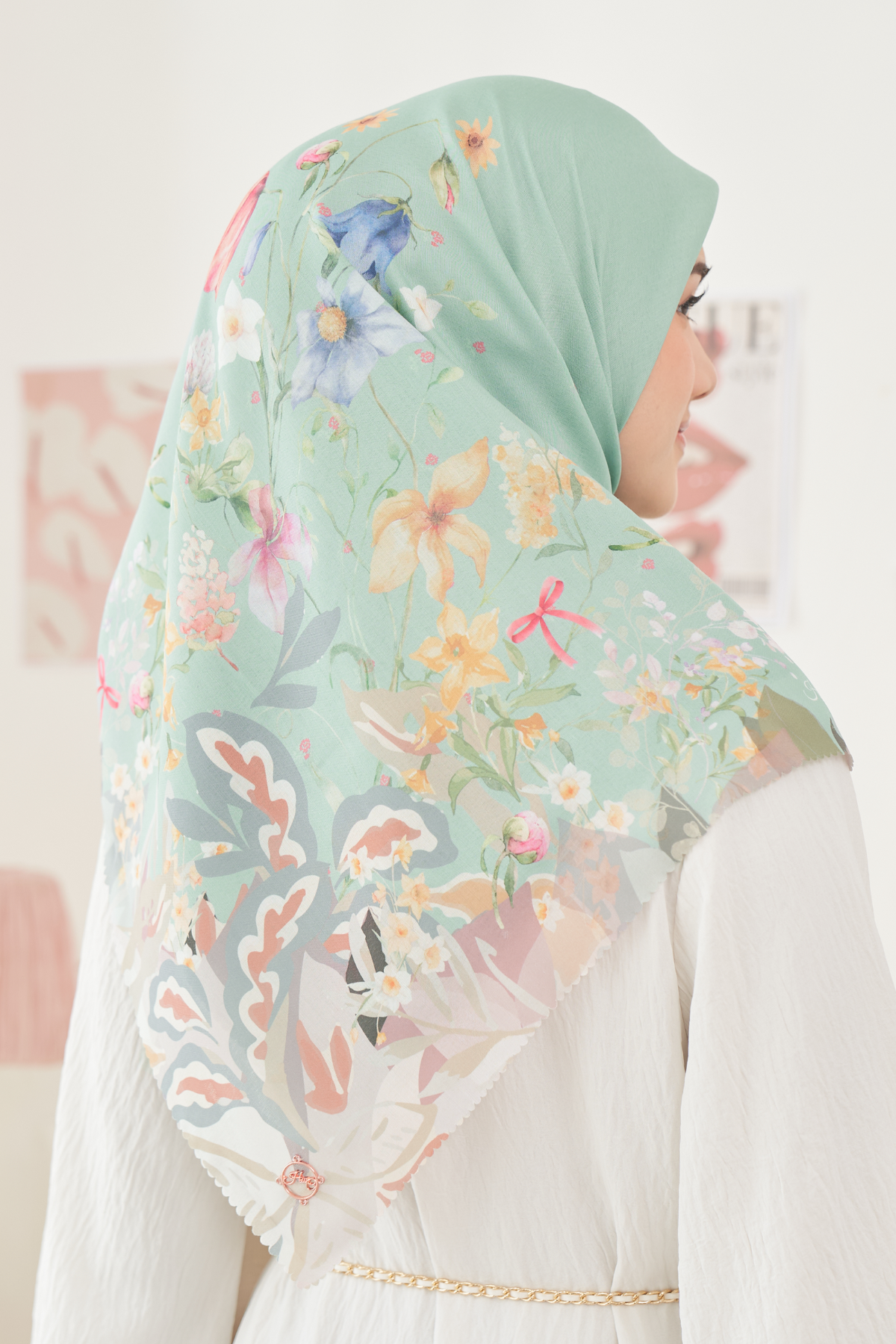 Daffodil - Scarf Square - Sage - DF14.11
