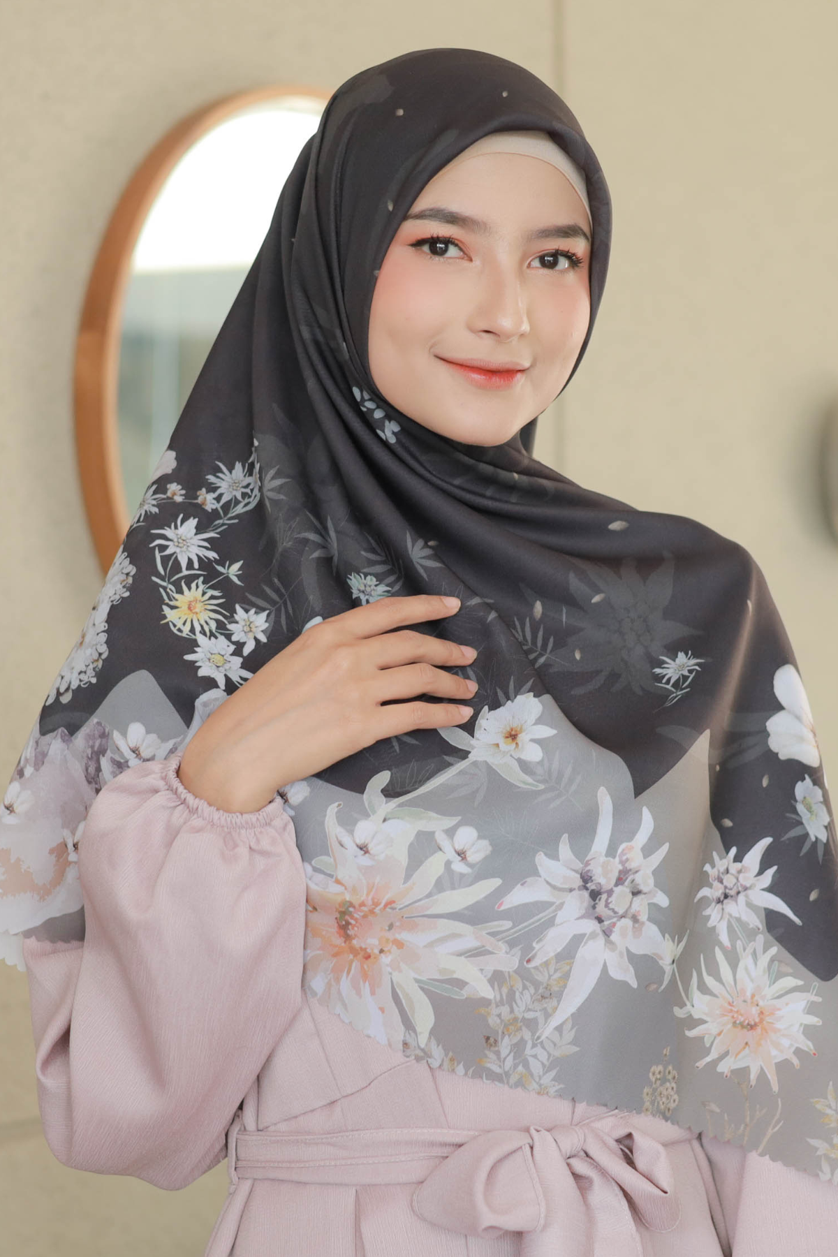 Edelweiss JUMBO - Scarf Square Premium Polycotton XL - Swiss Black - EJ09.1