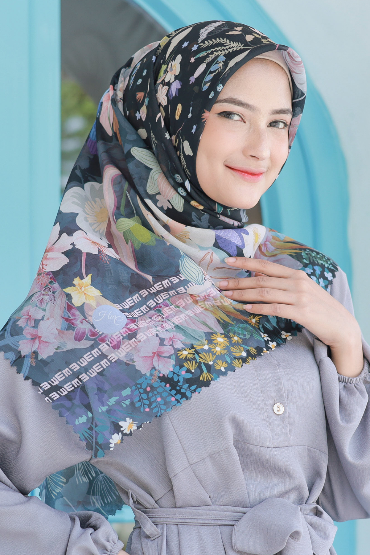 Hibi - Scarf Square Premium Polycotton XL - Black - HG94.1