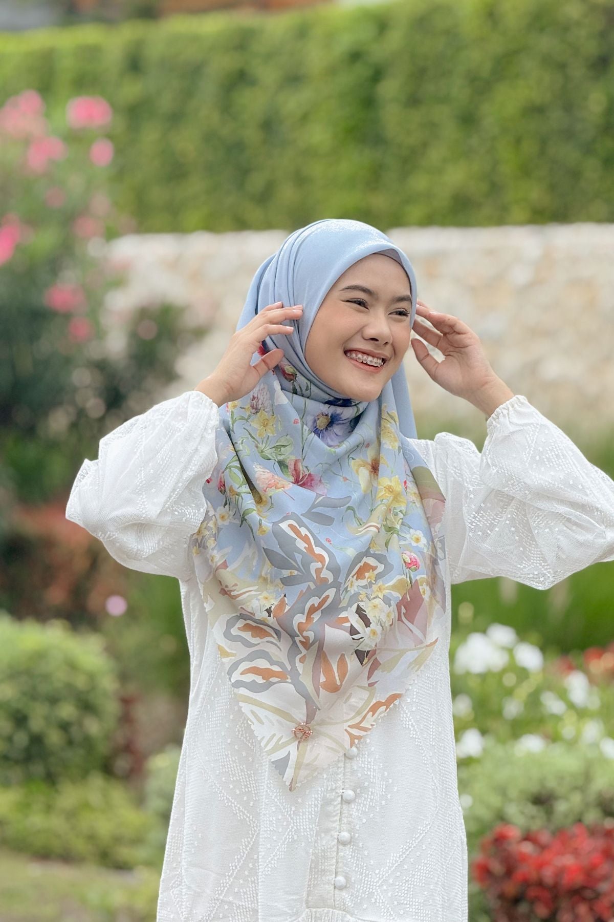 Daffodil - Scarf Square Premium Polycotton XL - Light Blue - JD14.7