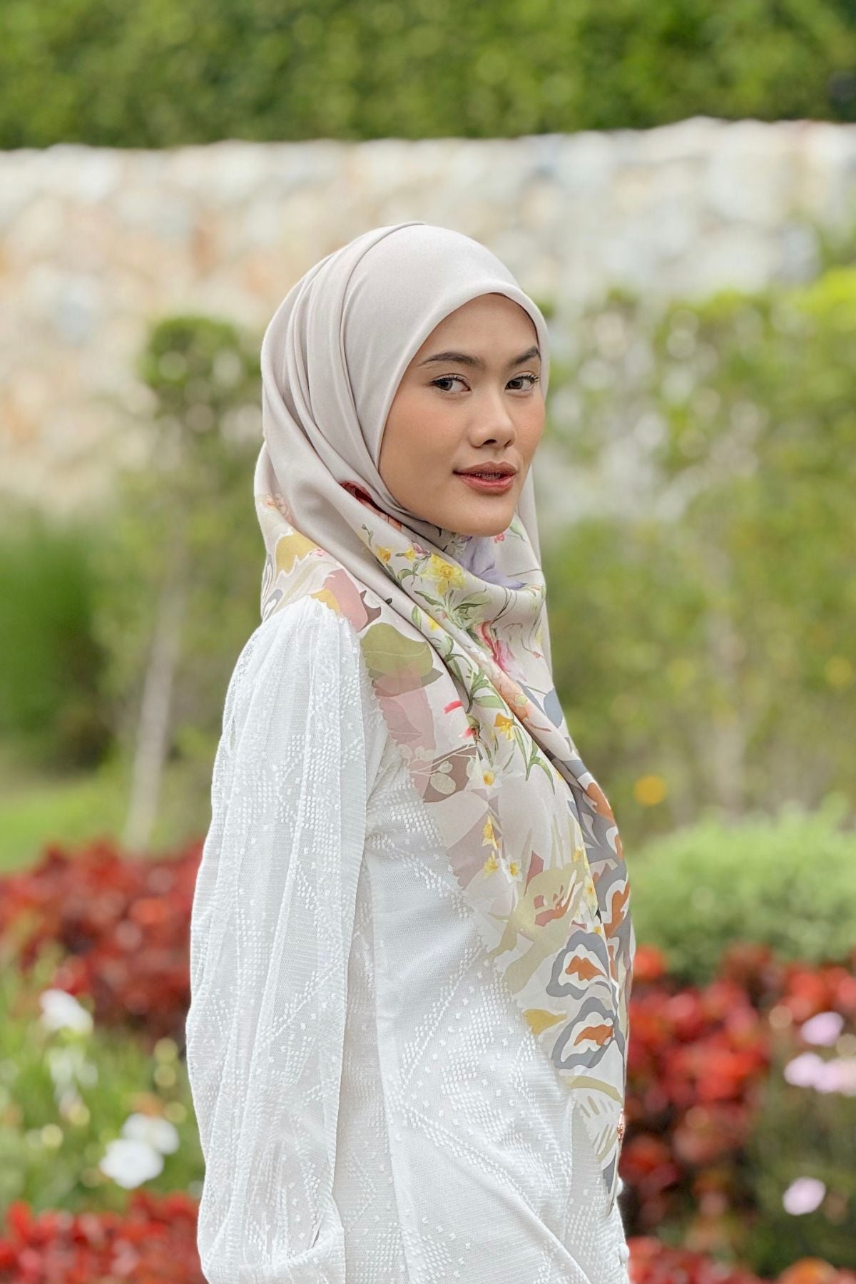 Daffodil - Scarf Square Premium Polycotton XL - Mocca - JD14.9