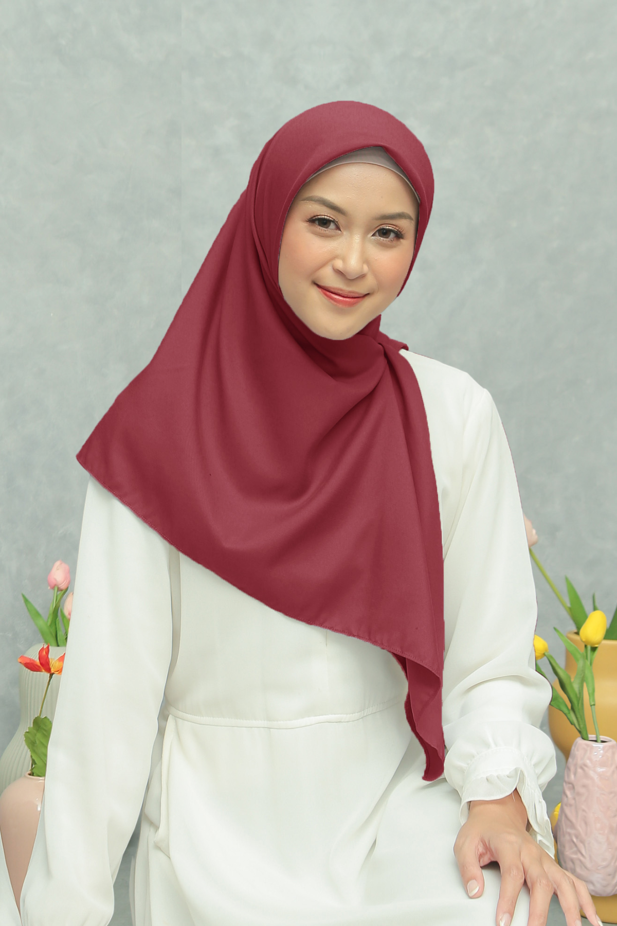 Segiempat Olla Scarf - OVD2.9 Maroon