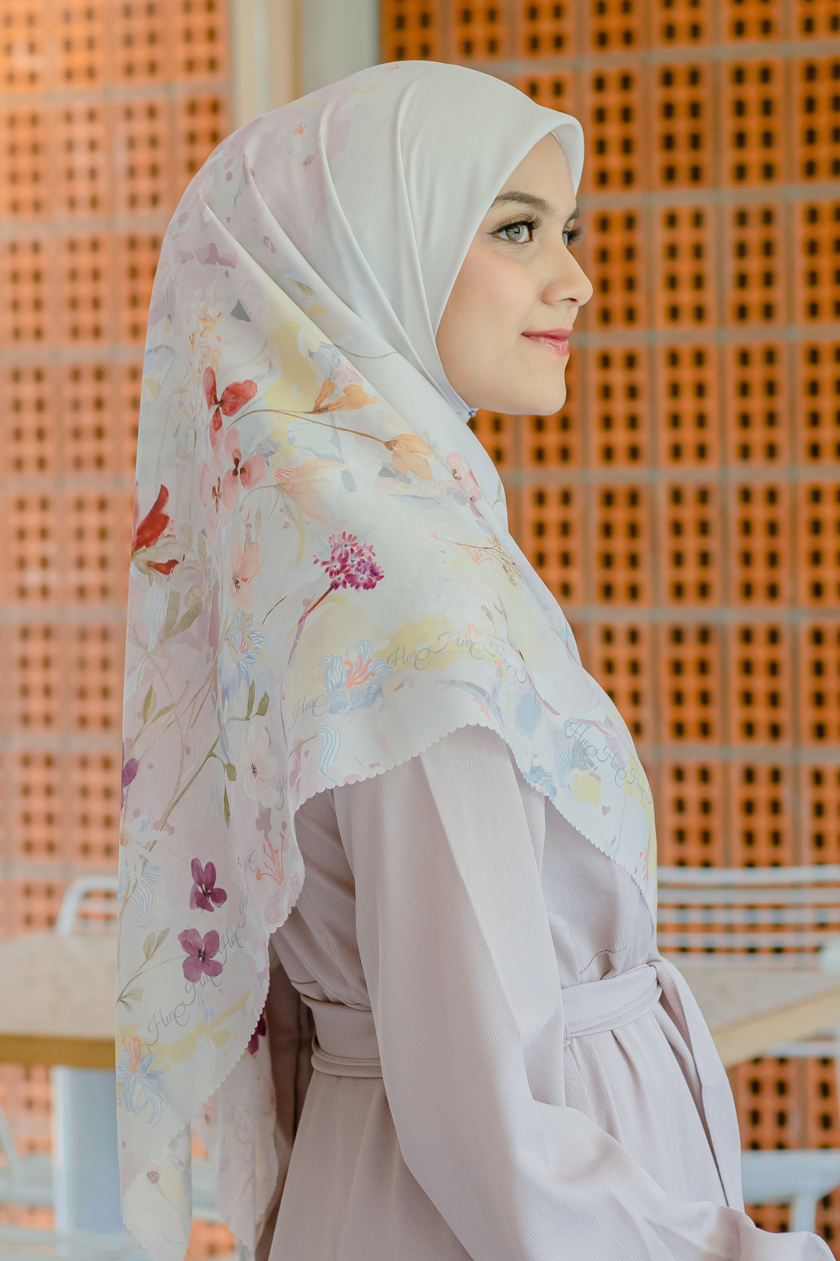 Verbena - Scarf Square Premium Polycotton XL - Buttercream - VJ26.14