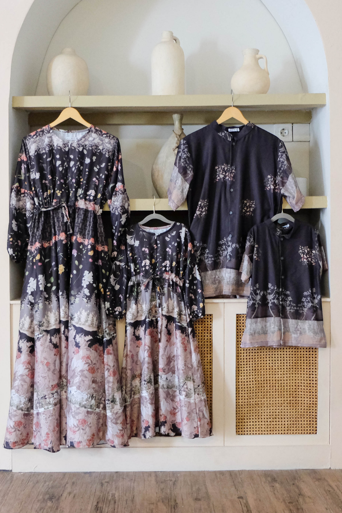 Wana Family Set - Black