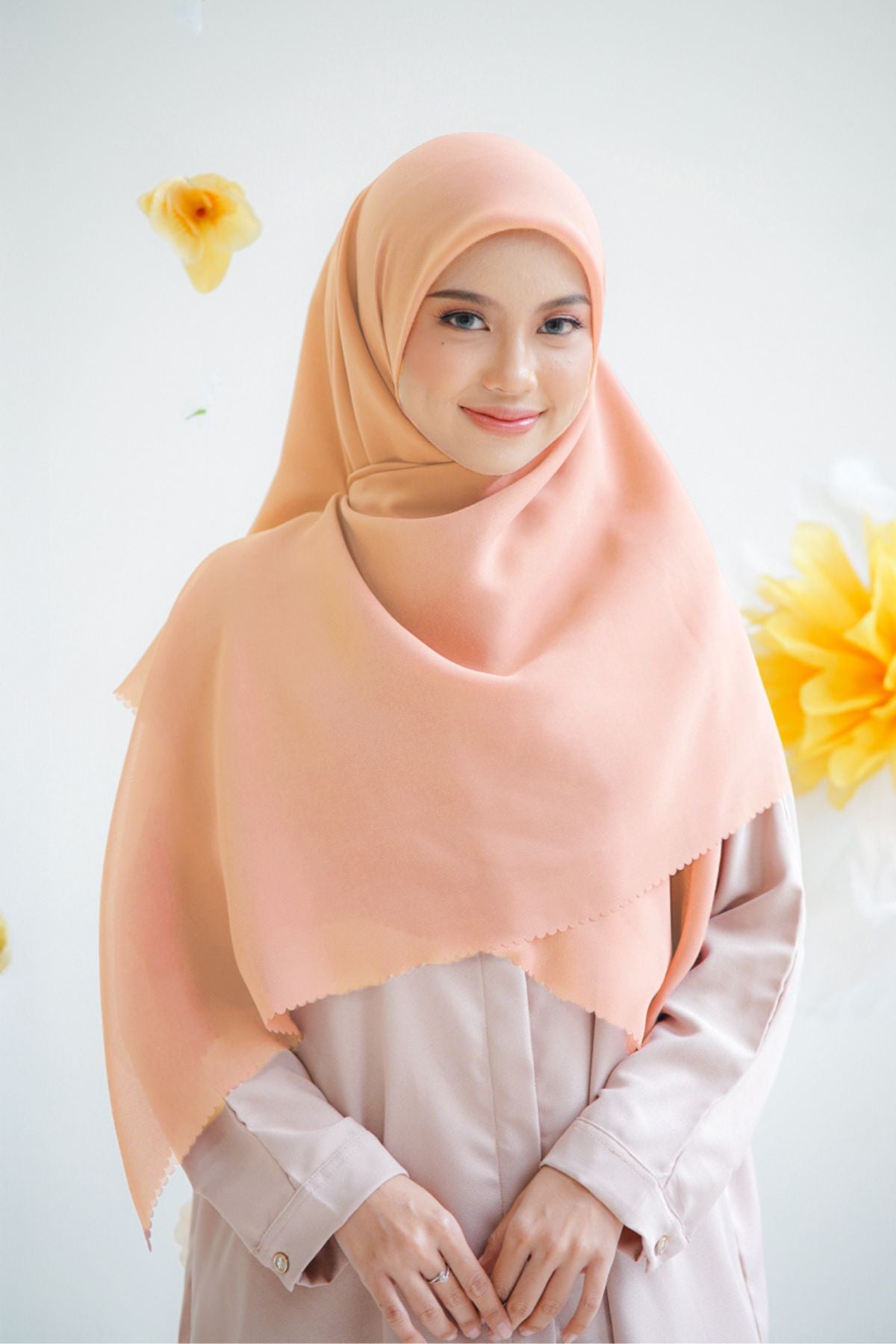 Mina Syar'i Lasercut - SC16.4 Peach Fuzz