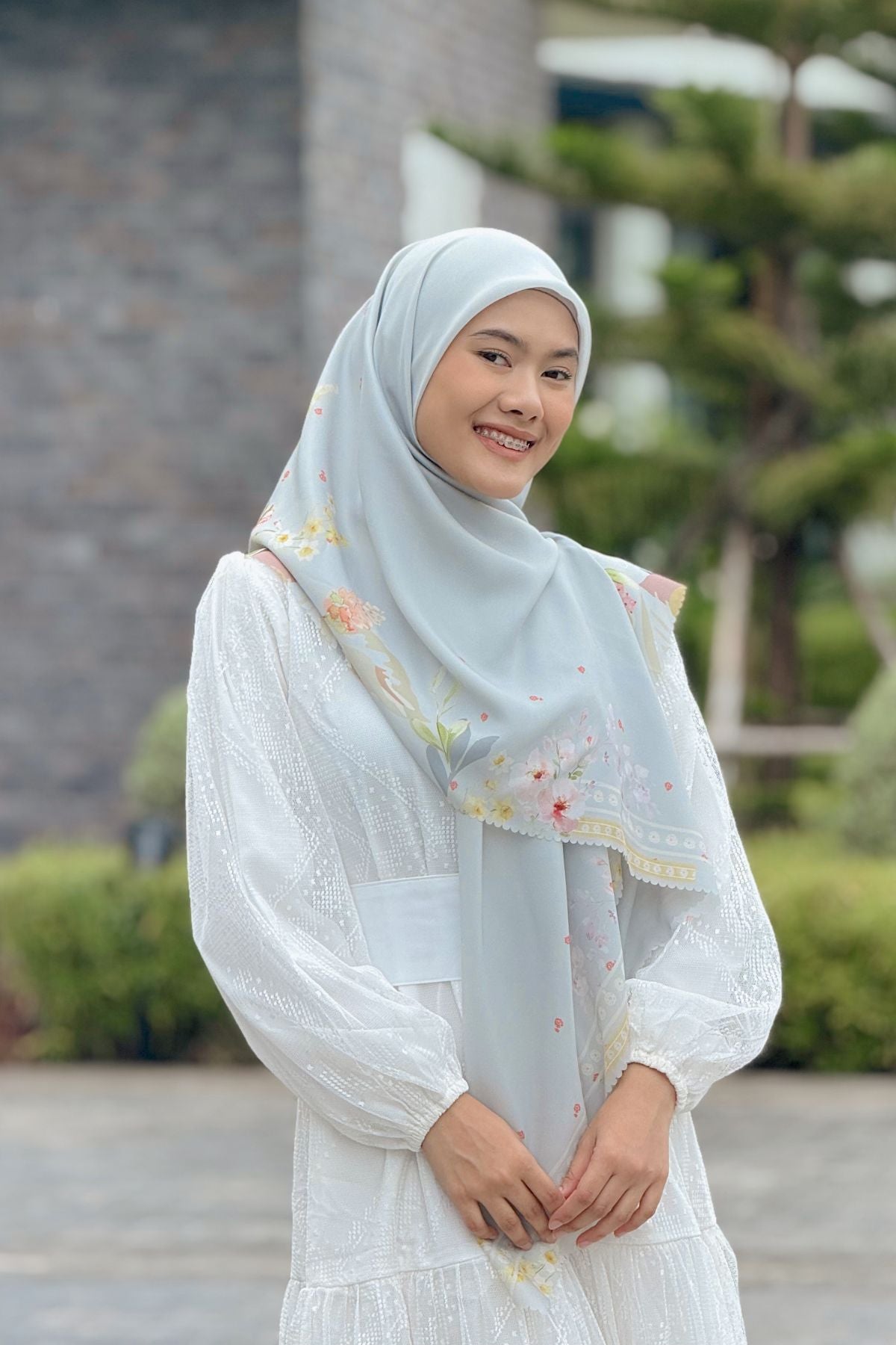 Daffodil - Scarf Square Premium Polycotton XL - Grey - JD14.5