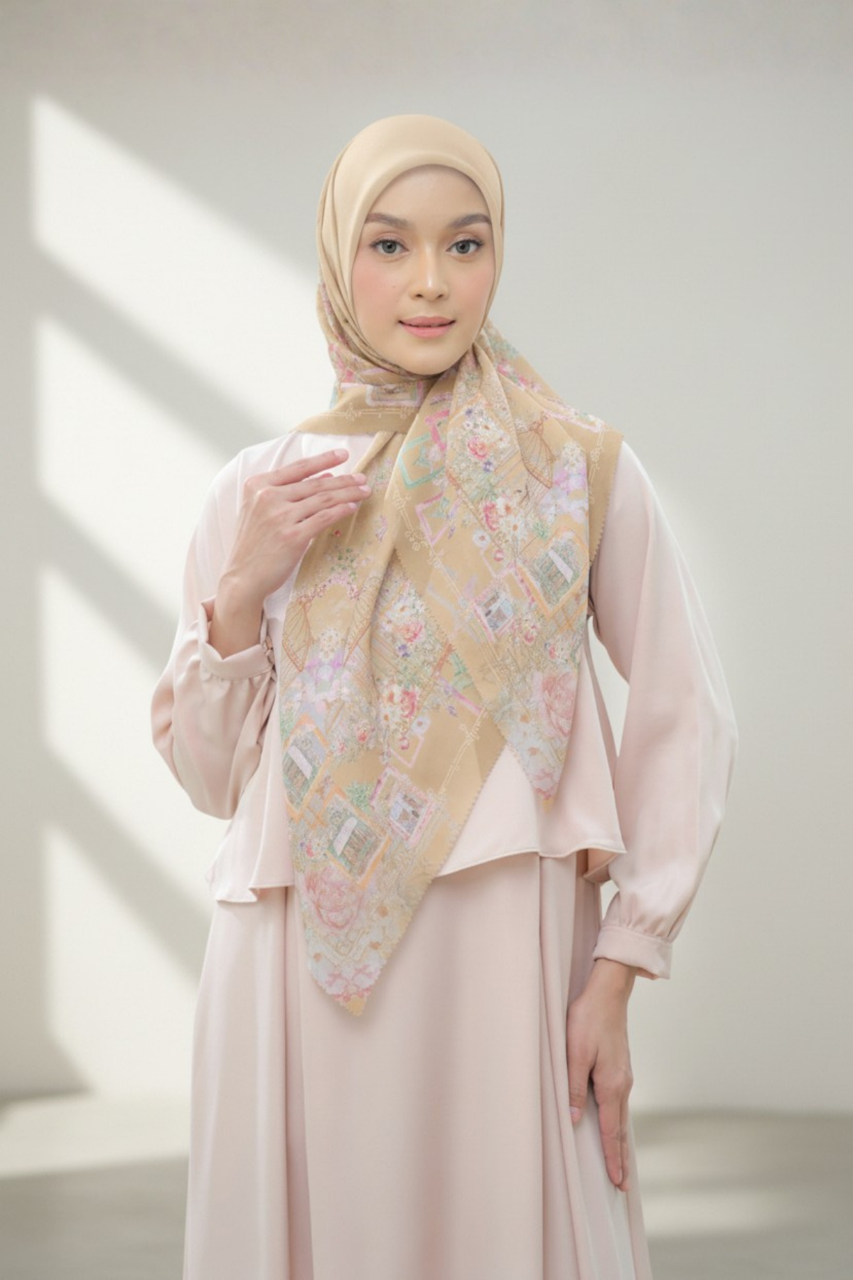 Nuri Scarf - NU33.10 NY33.10 NH33.10 Olive