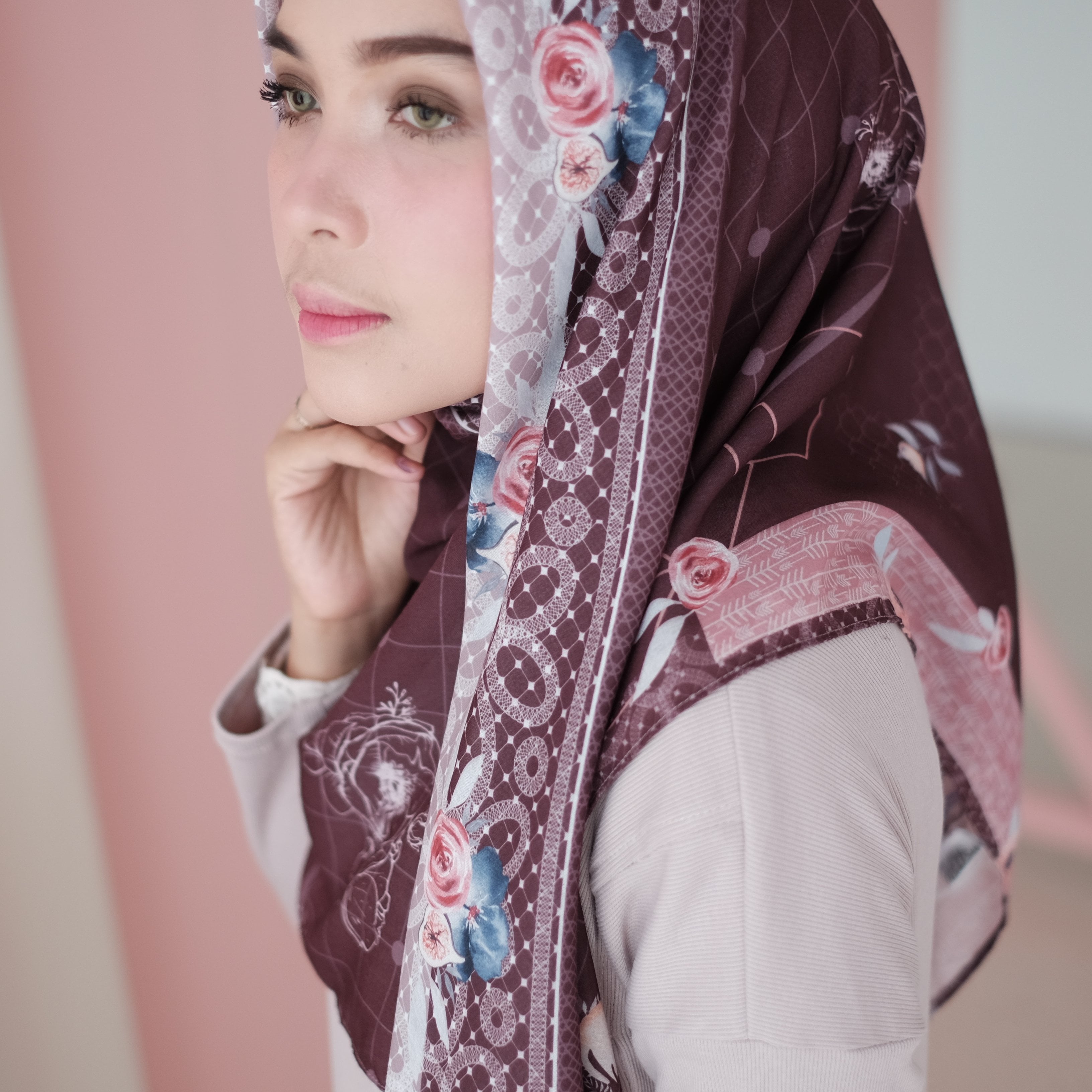 Segiempat Aurum - RM27.33 Rayana Moccaroon