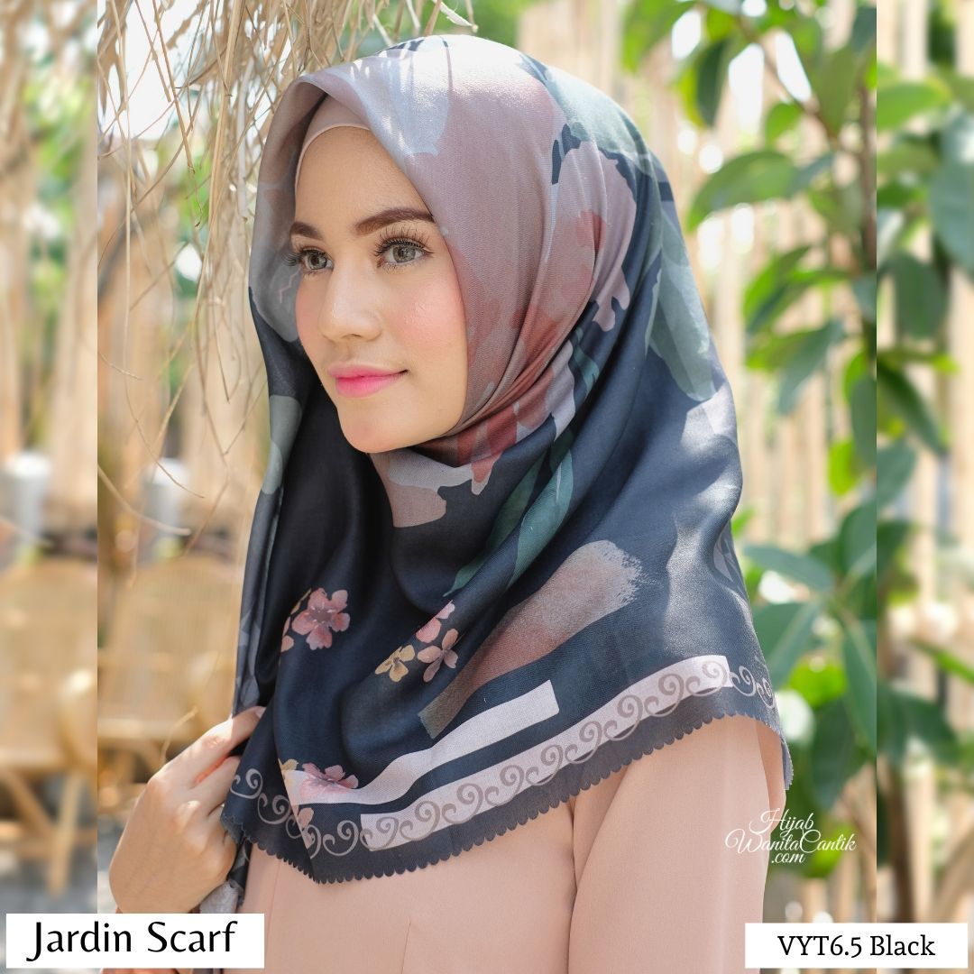 Jardin Scarf - VYT6.5 Black