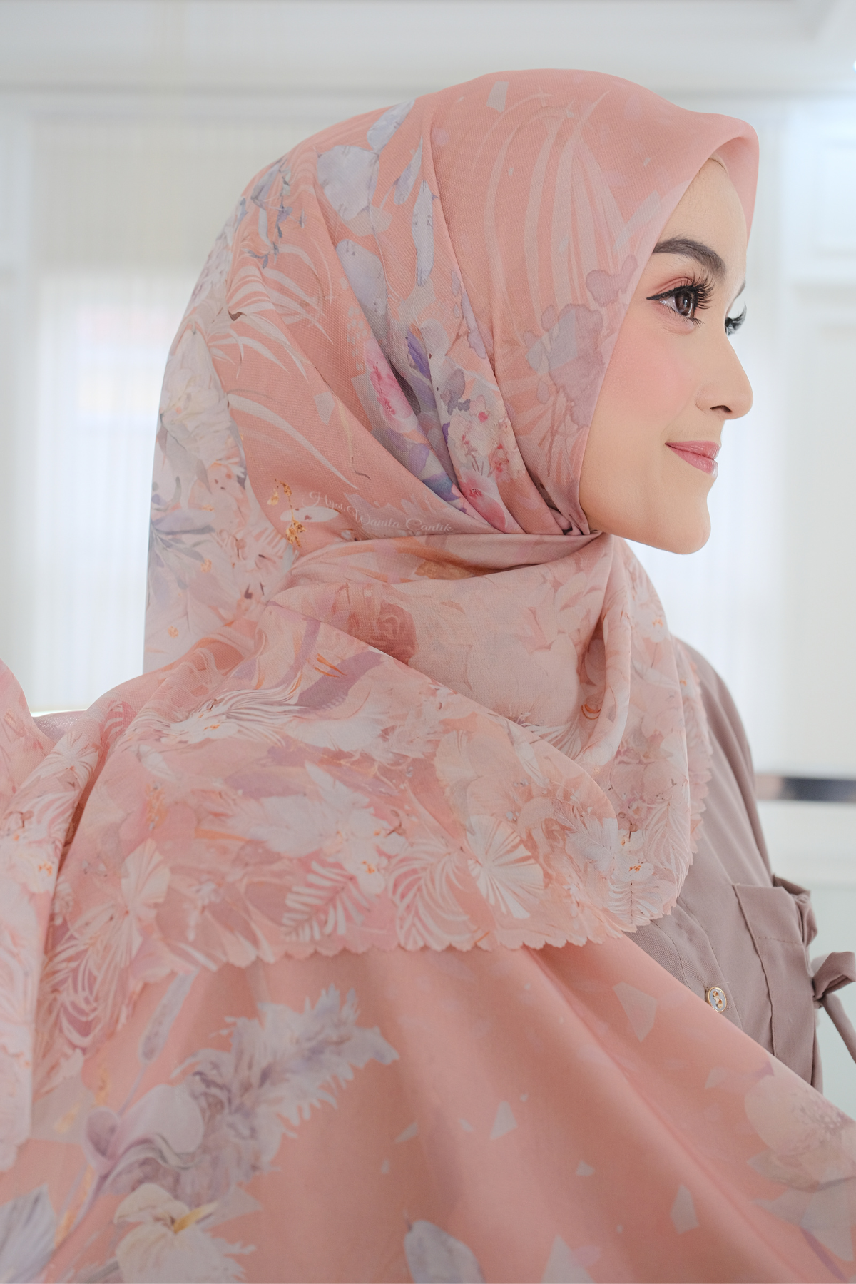 [ BUY 3 GET 1 FREE HIJAB ] Emily - Scarf Square Premium Polycotton | Woody - EM28.24