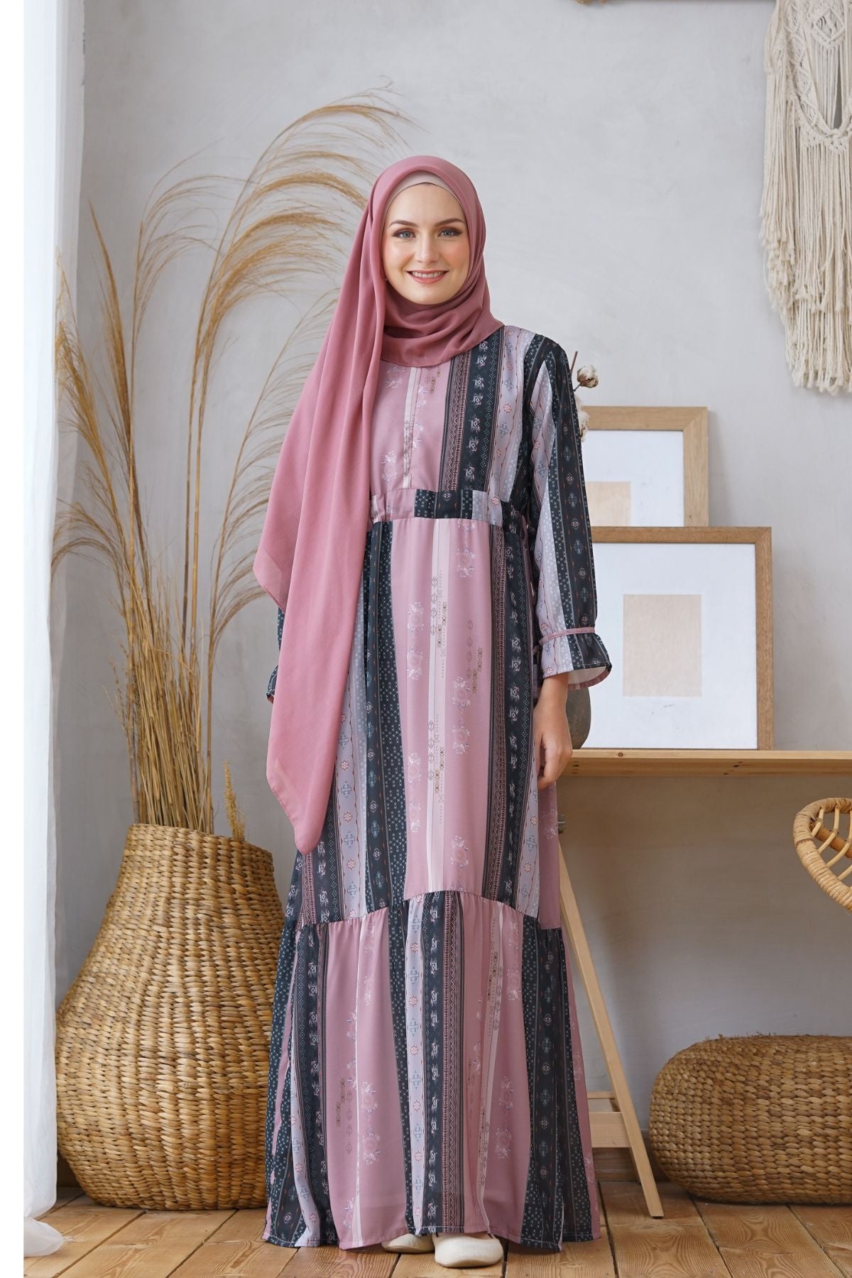 [CLEARANCE SALE] Acacia Dress - PA31.4 Black