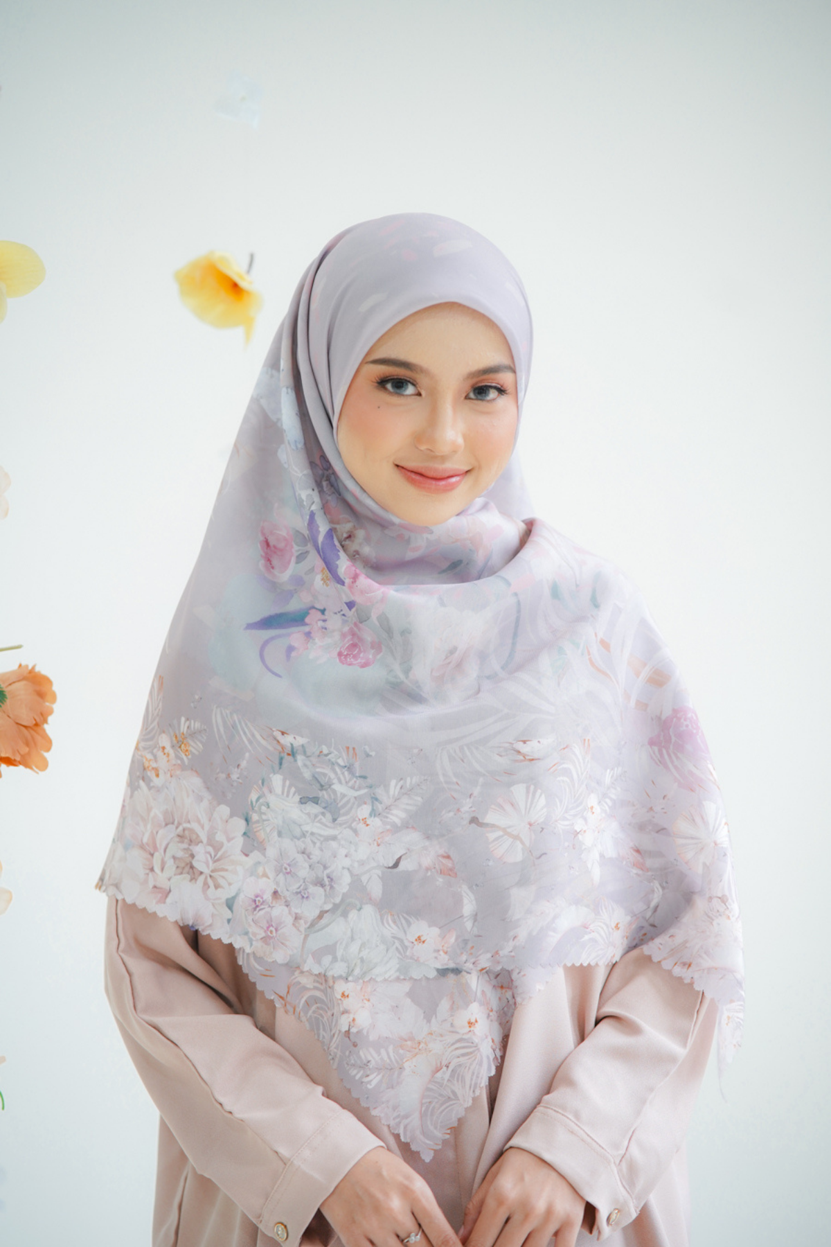 [ BUY 3 GET 1 FREE HIJAB ] Emily JUMBO - Scarf Square Premium Polycotton XL | Latte - EB28.5