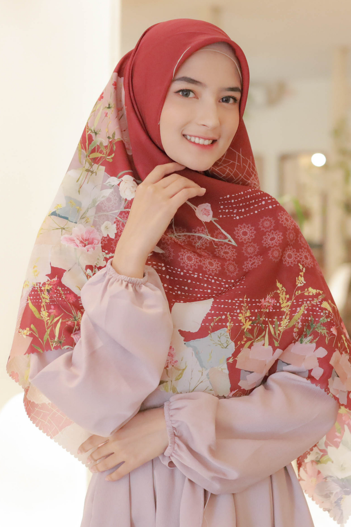 [ BUY 3 GET 1 FREE HIJAB ] Florence - Scarf Square Premium Polycotton XL - Lava Maroon - RJ24.4