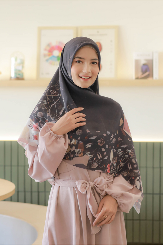 [ BUY 3 GET 1 FREE HIJAB ] Coconut Scarf Jumbo - JS93.1 Black