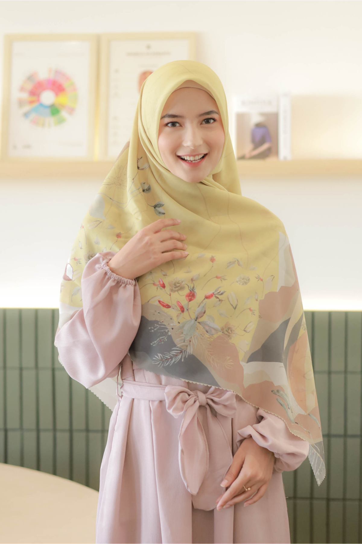 [ BUY 3 GET 1 FREE HIJAB ] Coconut Scarf Jumbo - JS93.11 Pinapple