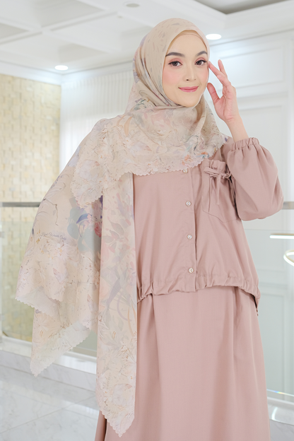 [ BUY 3 GET 1 FREE HIJAB ] Emily JUMBO - Scarf Square Premium Polycotton XL | Cream - EB28.3