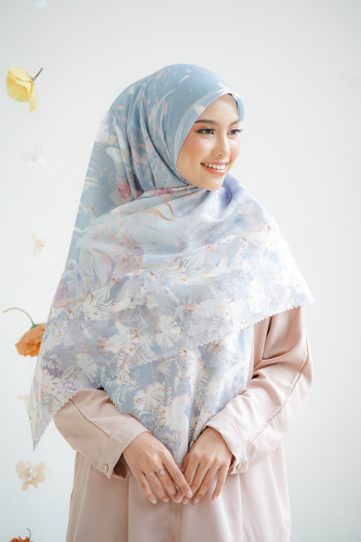 [ BUY 3 GET 1 FREE HIJAB ] Emily JUMBO - Scarf Square Premium Polycotton XL | Grey - EB28.4