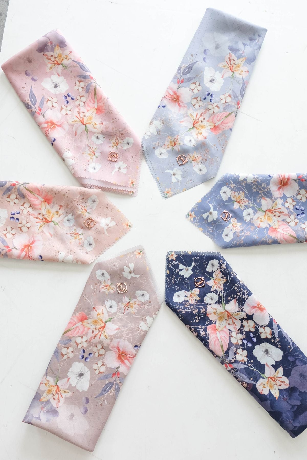 Leaf Mirea Scarf - LF29.9 LL29.9 LB29.9 Misty
