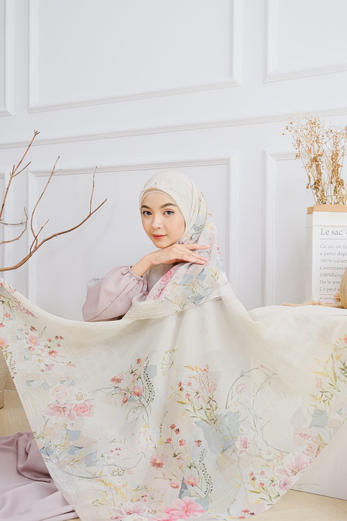 [ BUY 3 GET 1 FREE HIJAB ] Florence - Scarf Square British Voal - Soya Cream - FL24.19