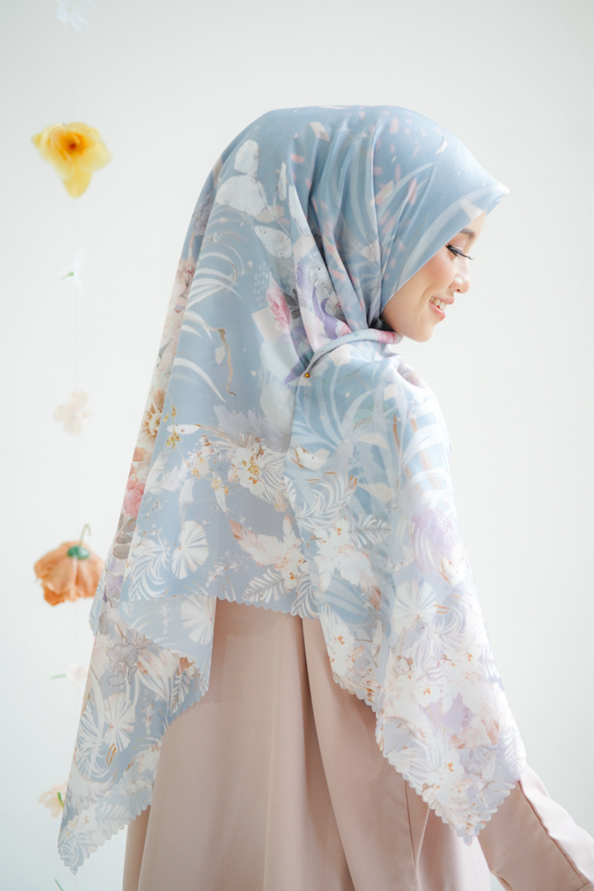 [ BUY 3 GET 1 FREE HIJAB ] Emily JUMBO - Scarf Square Premium Polycotton XL | Grey - EB28.4