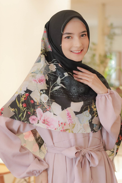 [ BUY 3 GET 1 FREE HIJAB ] Florence - Scarf Square Premium Polycotton XL - Black- RJ24.1