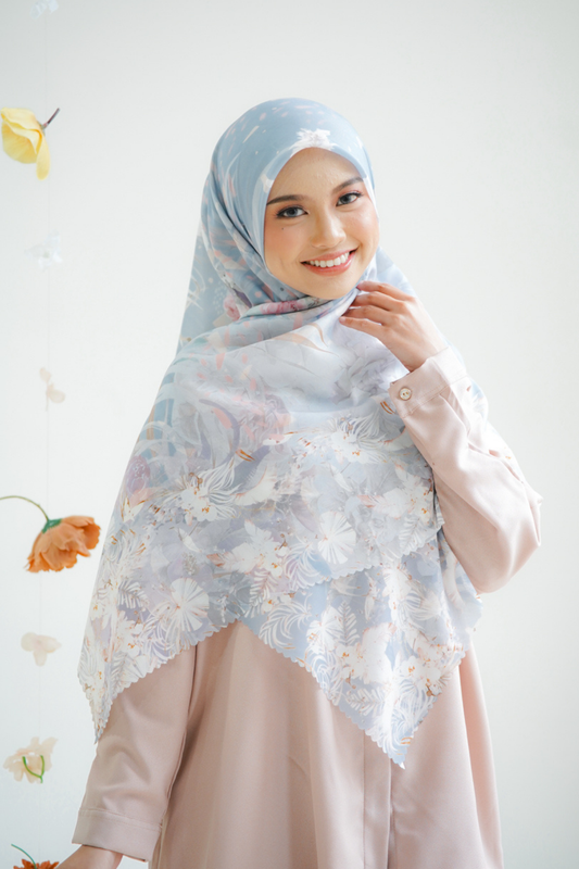 [ BUY 3 GET 1 FREE HIJAB ] Emily JUMBO - Scarf Square Premium Polycotton XL | Grey - EB28.4