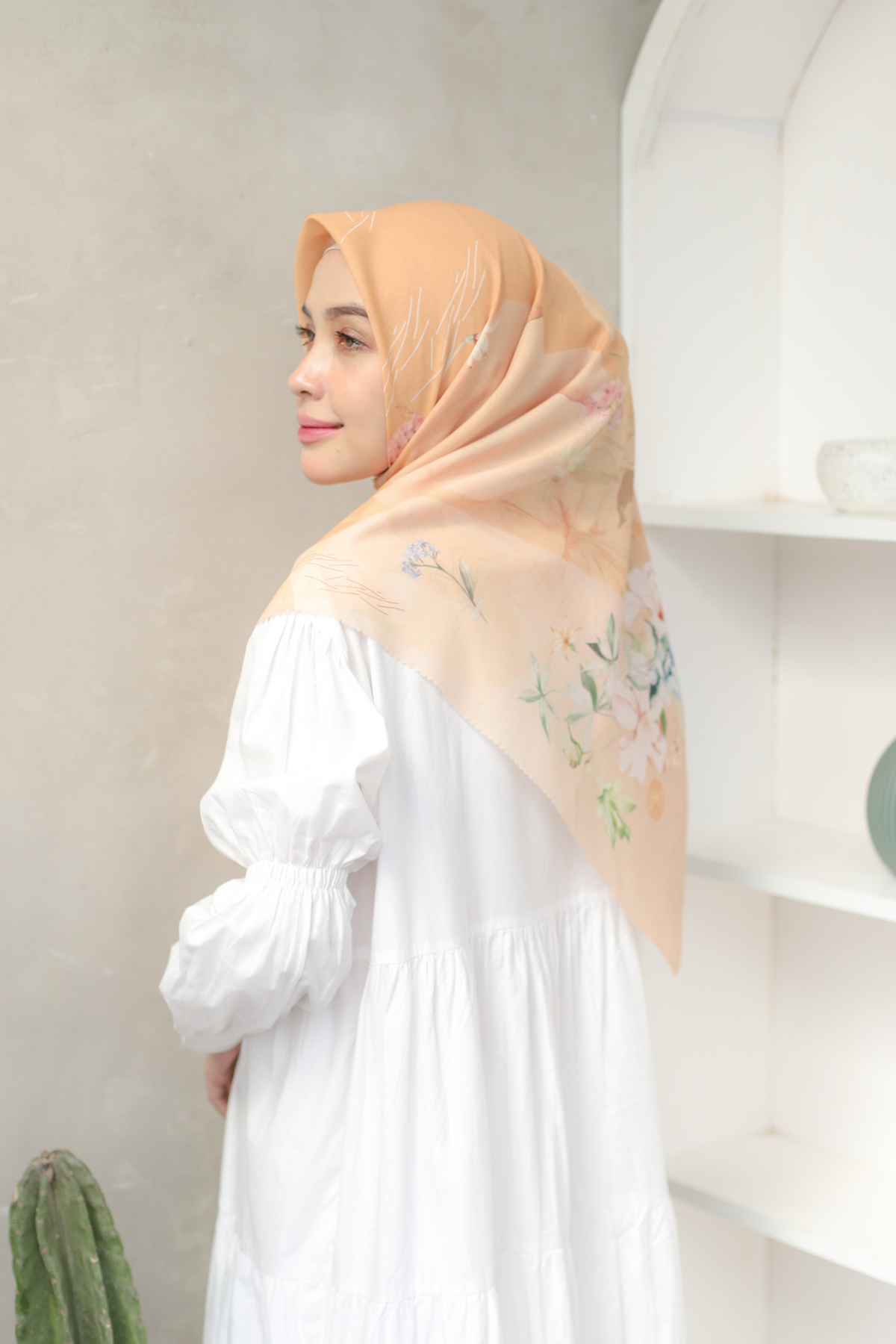 Segiempat Lily Scarf - LS71.5 Sahara