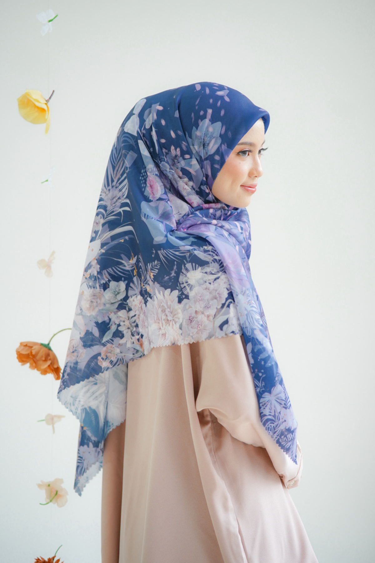 [ BUY 3 GET 1 FREE HIJAB ] Emily JUMBO - Scarf Square Premium Polycotton XL | Navy - EB28.17