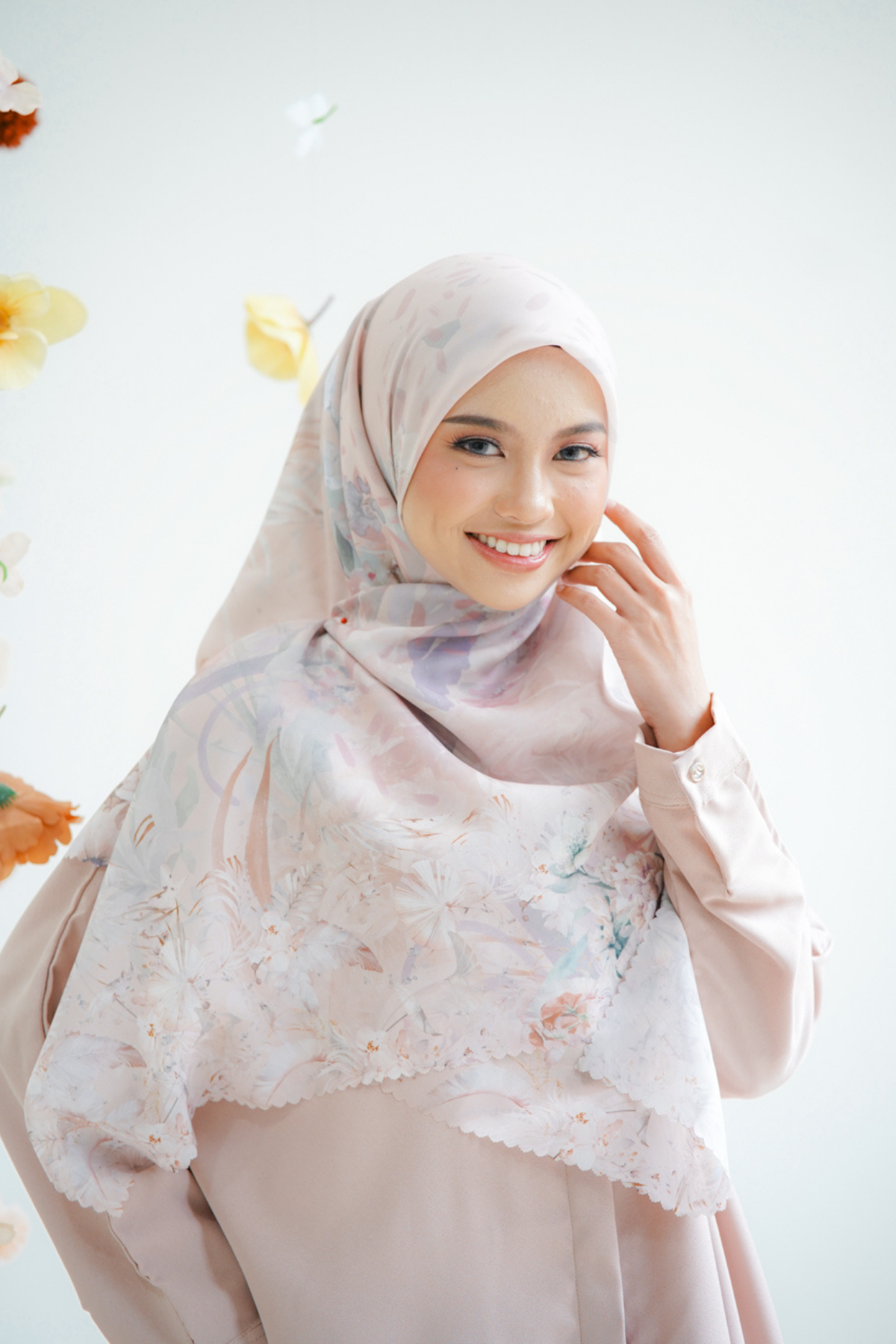 [ BUY 3 GET 1 FREE HIJAB ] Emily JUMBO - Scarf Square Premium Polycotton XL | Cream - EB28.3