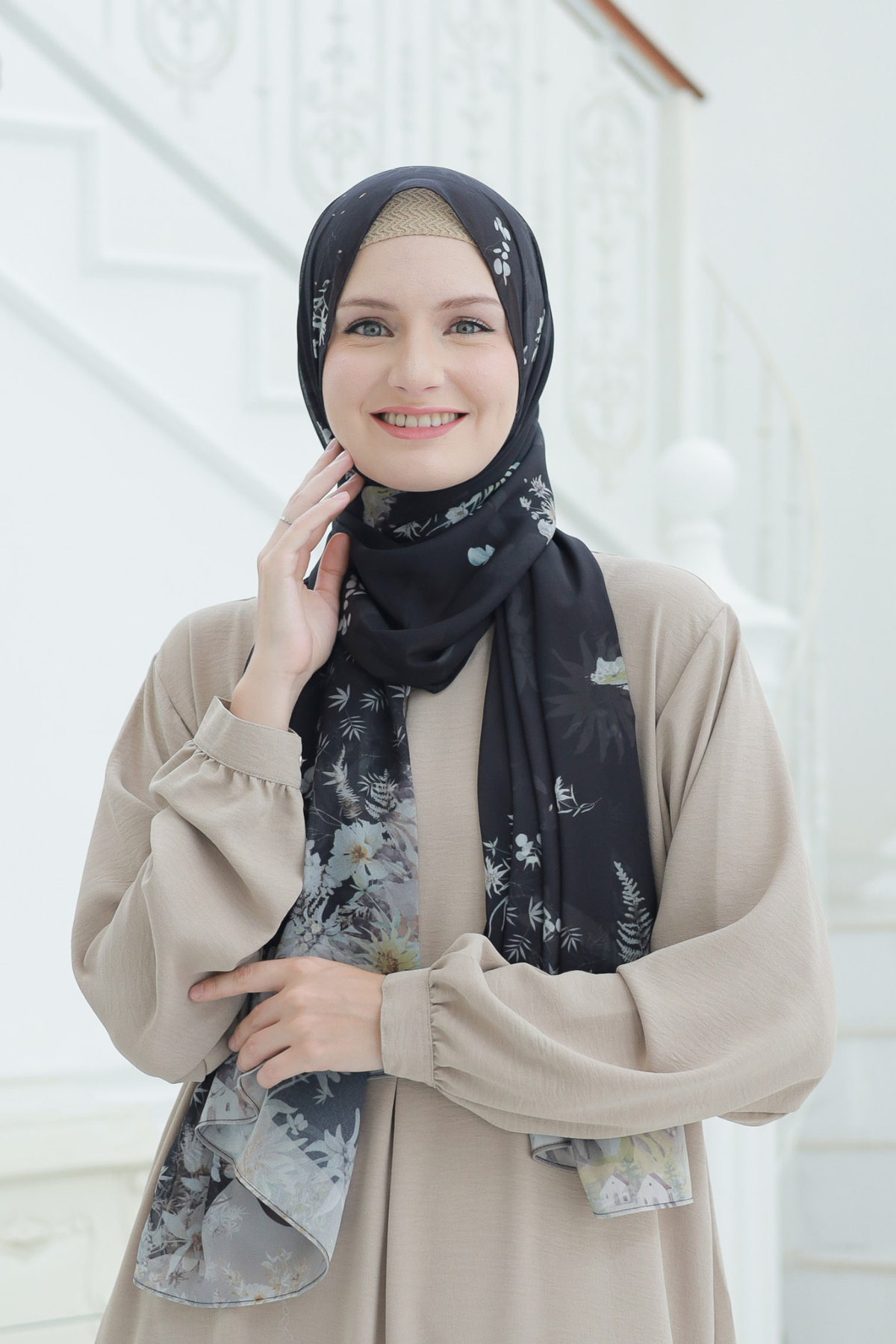 Edelweiss - Pashmina Premium Cerutti - Swiss Black - PM11.90