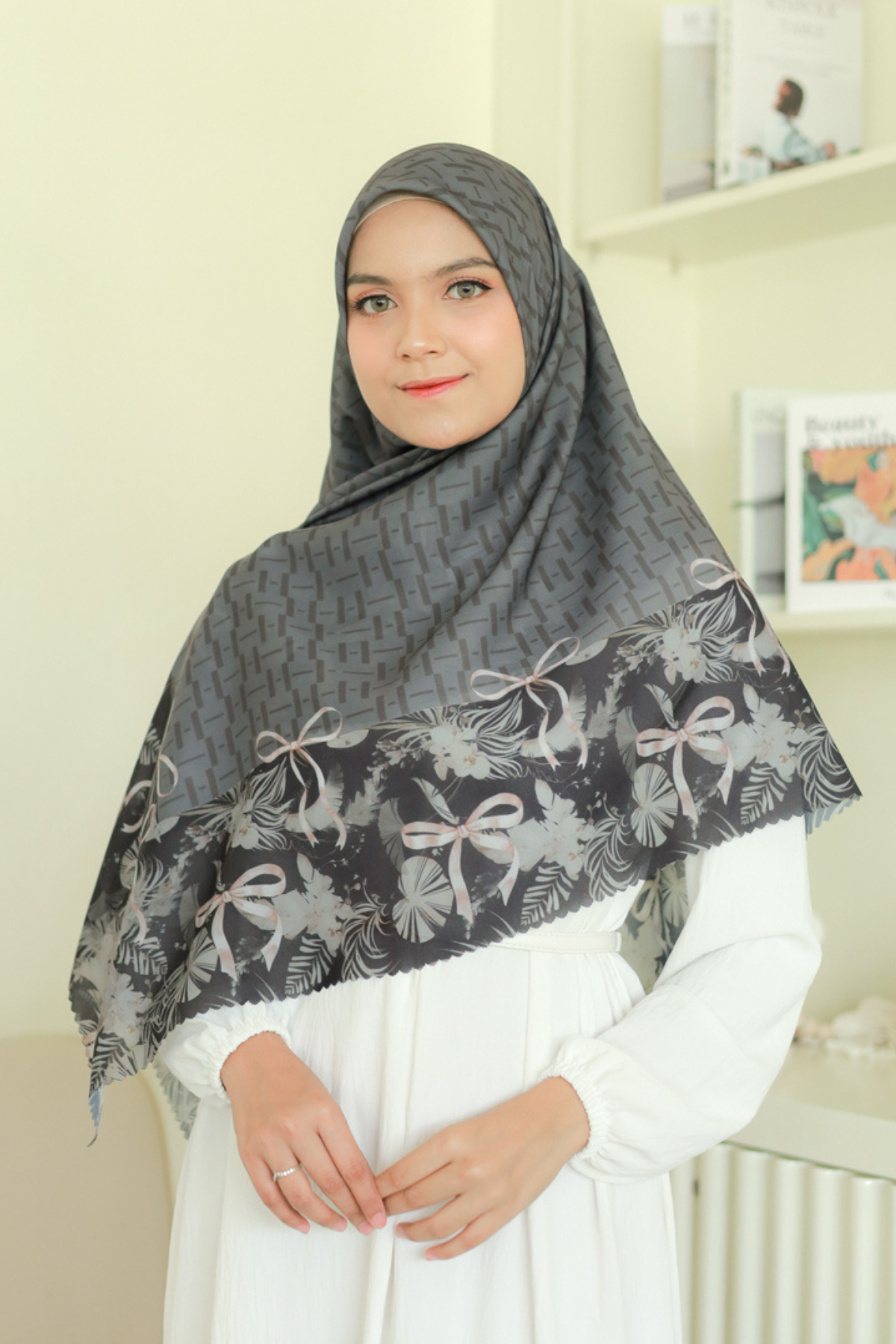 [ BUY 3 GET 1 FREE HIJAB ] Emily JUMBO - Scarf Square Premium Polycotton XL | MONO BLACK - EB28.33