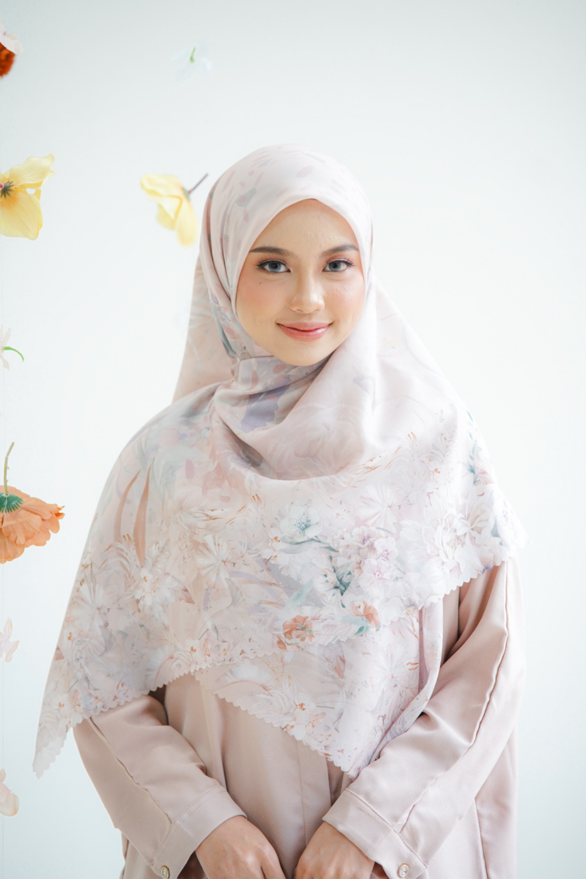 [ BUY 3 GET 1 FREE HIJAB ] Emily JUMBO - Scarf Square Premium Polycotton XL | Cream - EB28.3