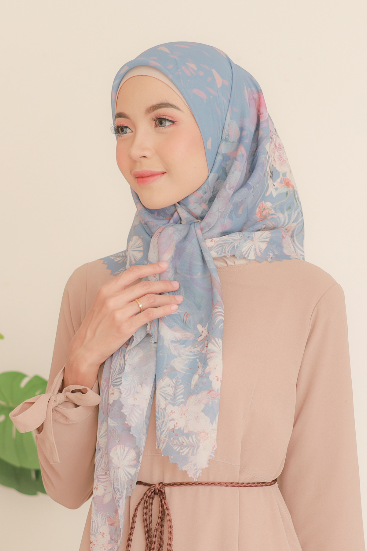 [ BUY 3 GET 1 FREE HIJAB ] Emily - Scarf Square Premium Polycotton | Grey - EM28.4