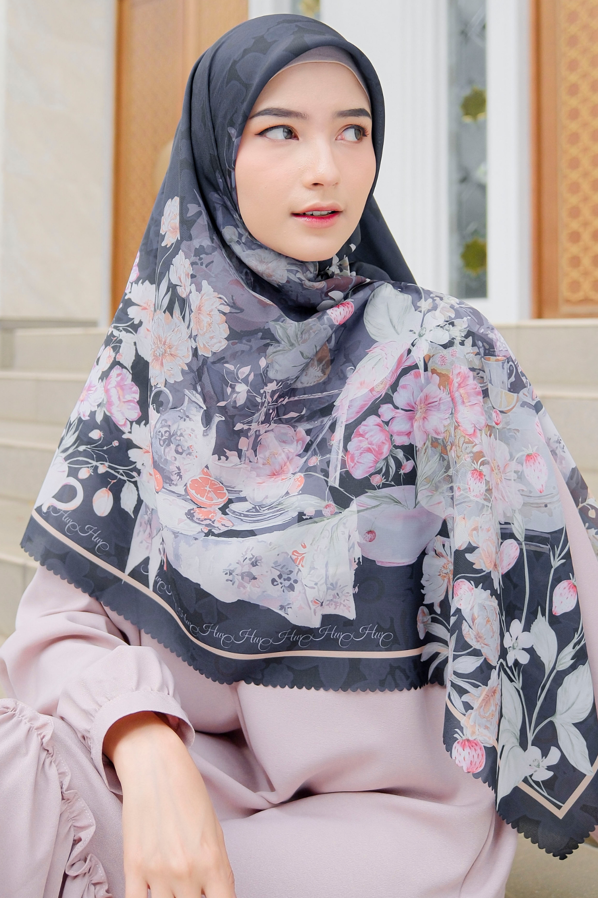 Camellia - Scarf Square Premium Polycotton XL - Black - CJ15.1