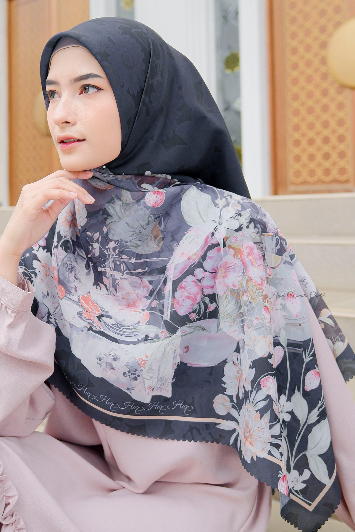 Camellia - Scarf Square Premium Polycotton XL - Black - CJ15.1