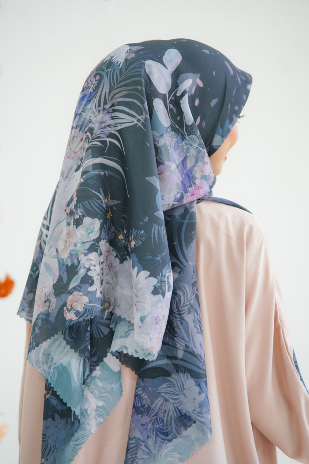 [ BUY 3 GET 1 FREE HIJAB ] Emily JUMBO - Scarf Square Premium Polycotton XL | BLACK - EB28.1