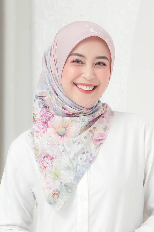 [ BUY 3 GET 1 FREE HIJAB ] Verbena - Scarf Square British Voal - Peach - VR26.8