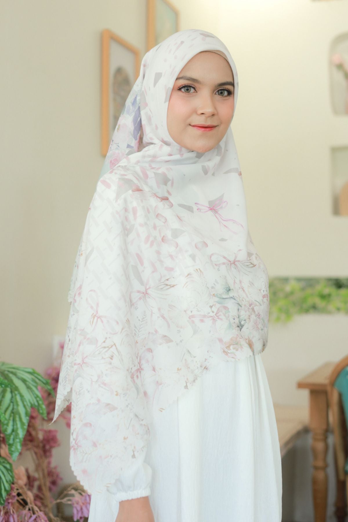 [ BUY 3 GET 1 FREE HIJAB ] Emily JUMBO - Scarf Square Premium Polycotton XL | COQUETTE CRYSTAL - EB28.41