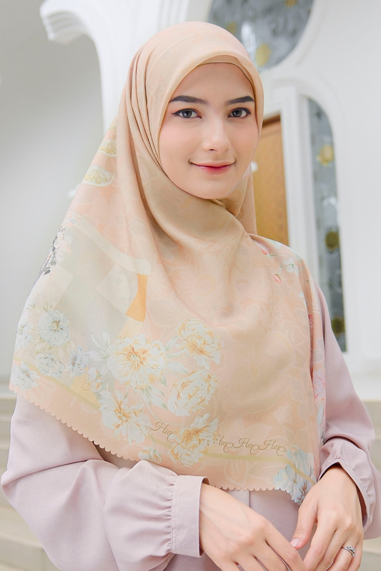 Camellia - Scarf Square Premium Polycotton XL | Marvelous Terra - CJ15.13