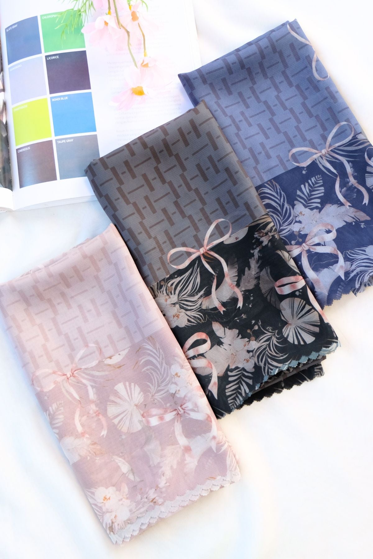 [ BUY 3 GET 1 FREE HIJAB ] Emily JUMBO - Scarf Square Premium Polycotton XL | MONO BLACK - EB28.33