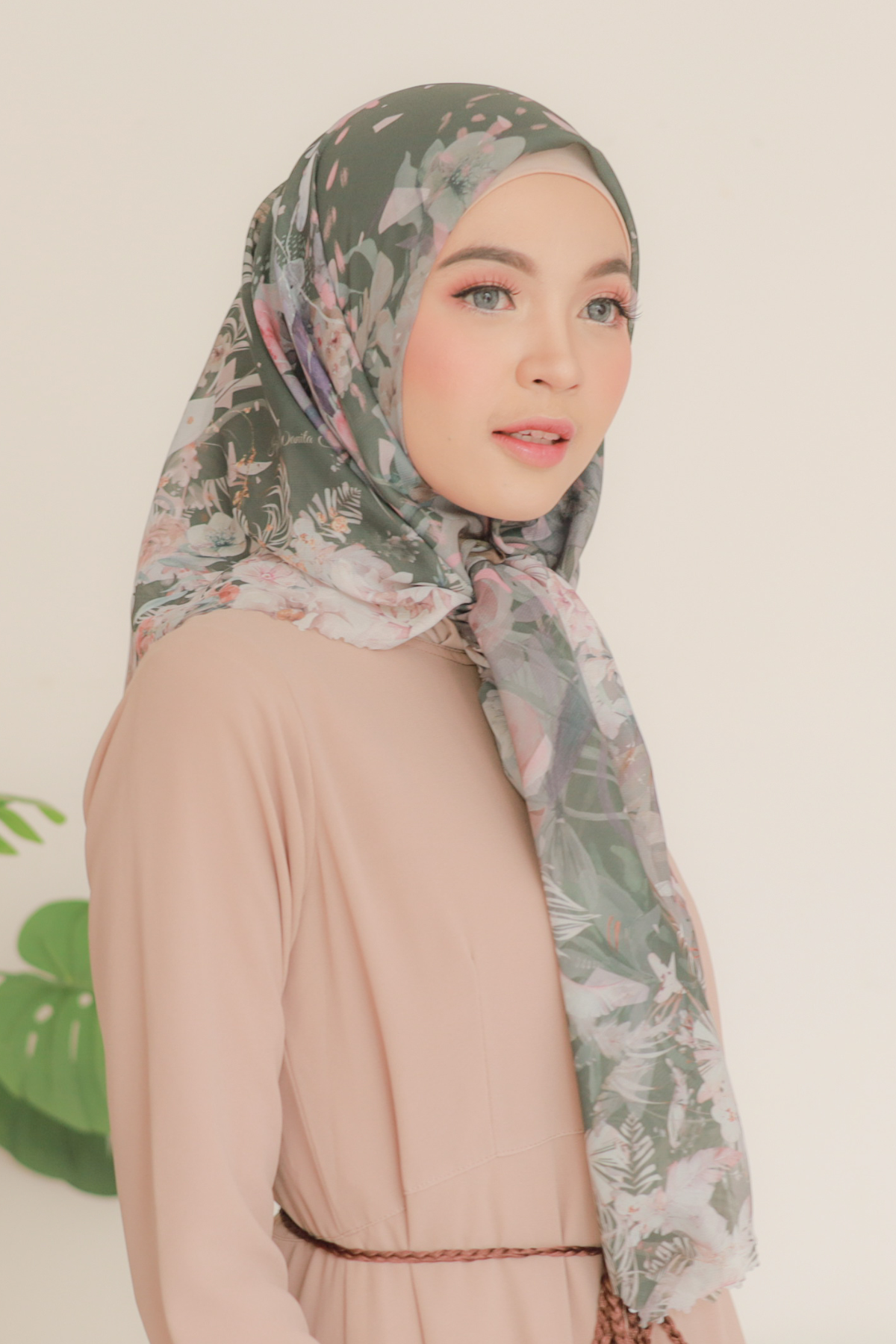 [ BUY 3 GET 1 FREE HIJAB ] Emily - Scarf Square Premium Polycotton | Olive - EM28.8