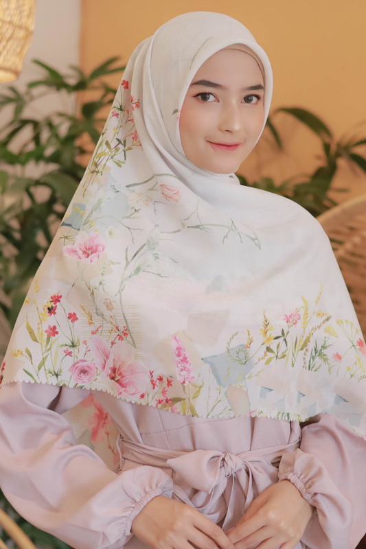 [ BUY 3 GET 1 FREE HIJAB ] Florence - Scarf Square Premium Polycotton XL - Early White - RJ24.16