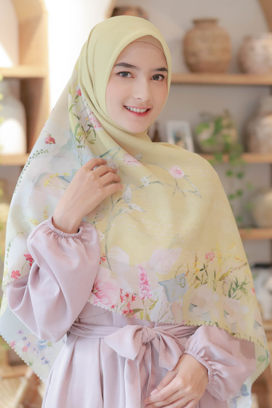 [ BUY 3 GET 1 FREE HIJAB ] Florence - Scarf Square Premium Polycotton XL - Lemongrass - RJ24.18