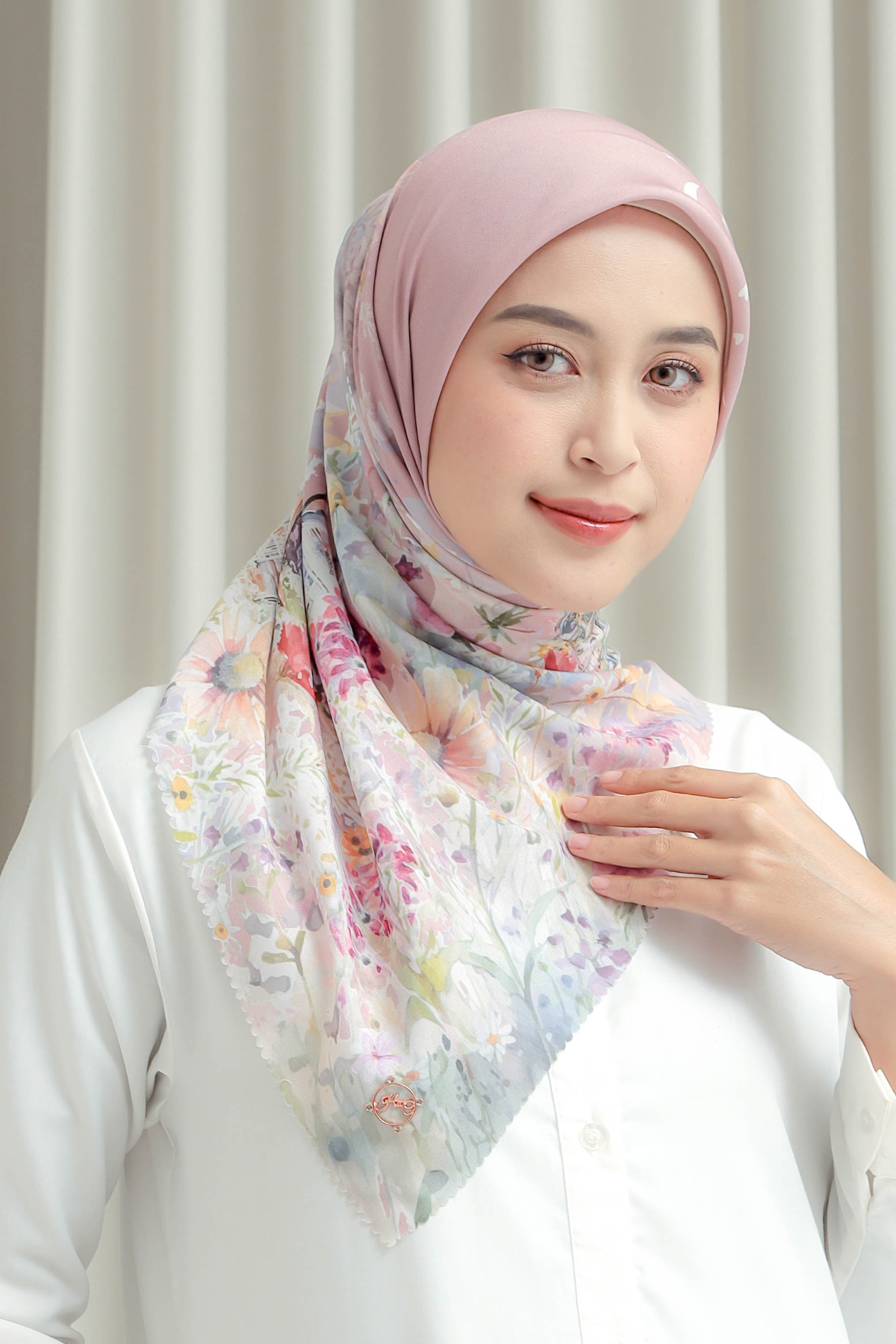 [ BUY 3 GET 1 FREE HIJAB ] Verbena - Scarf Square British Voal - Pink - VR26. 7